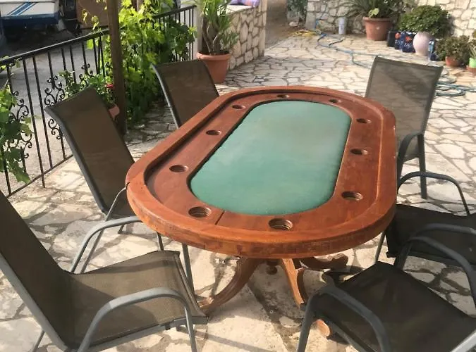 Apartament Zmarias *